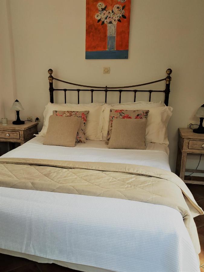 My Little Suites Ermoupoli Ngoại thất bức ảnh