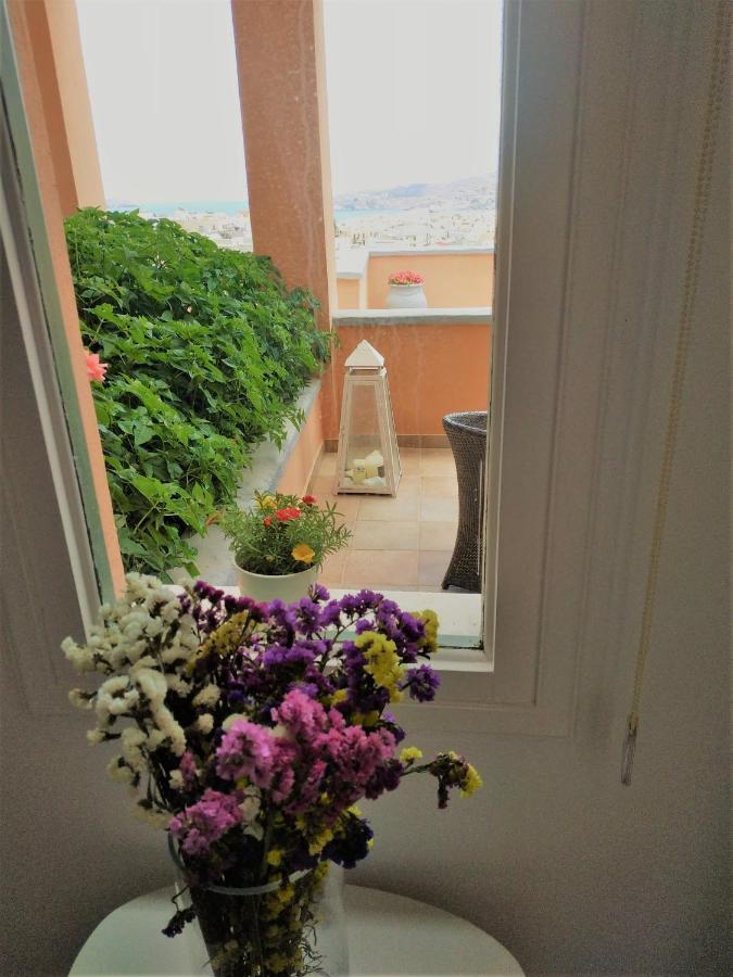 My Little Suites Ermoupoli Ngoại thất bức ảnh