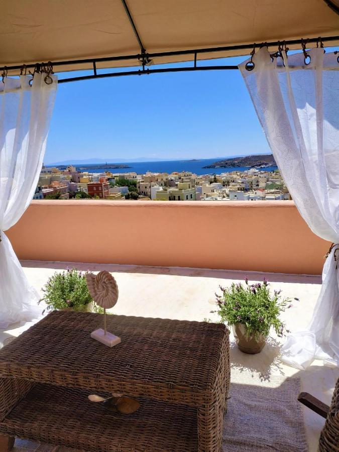 My Little Suites Ermoupoli Ngoại thất bức ảnh